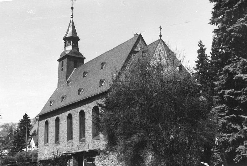 rewe_katholische_kirche.jpg rewe_katholische_kirche.jpg